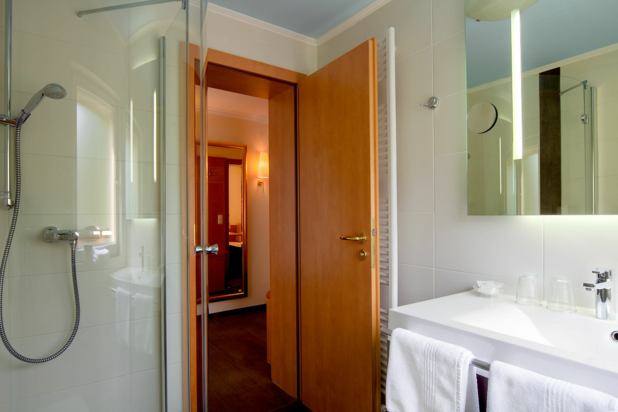 Akzent Hotel Privat - Das Nichtraucherhotel ドレスデン エクステリア 写真